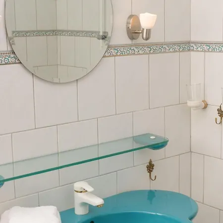 Schloesschen Im Weinberg Meersburg