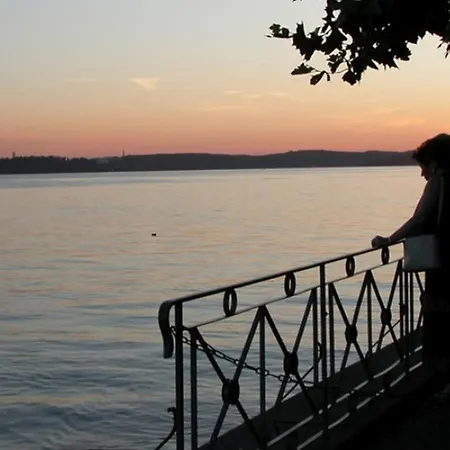 Schloesschen Im Weinberg